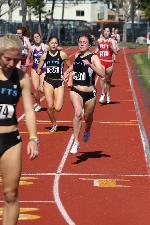 Sarah Crispin, Katie Sheedy and Kate Makai give a strong performance at the front of the 800.