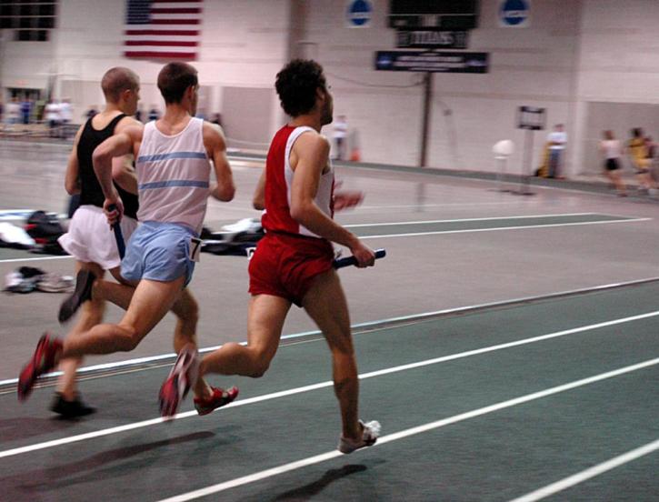 Matt Fortin races for 6th place in the DMR