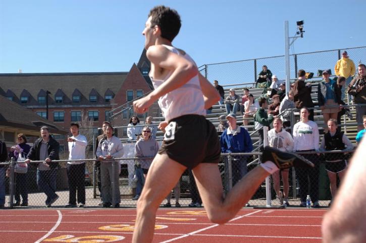 Josh Kennedy hits the finish line in the 800