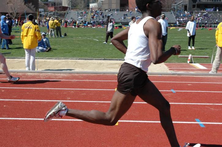 Rony Jacques runs the 400