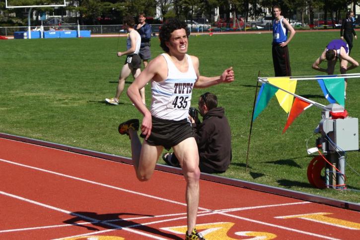 Matt Lacey finishes second in his heat of the 800.
