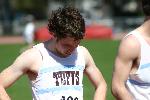 Pat Mahoney prepares himself for the start of the 800.